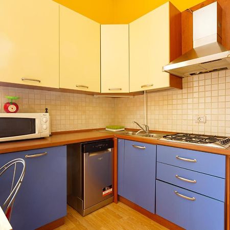 Milano Viale Umbria Colorful Apartment Экстерьер фото